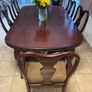 Solid mahogany Dining Table and 5 chairs Image 2