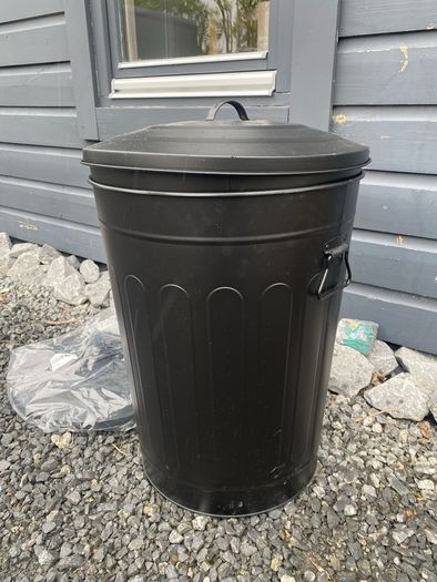 Metal Bin with Lid