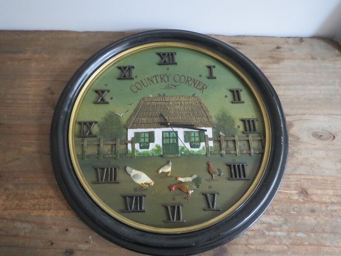 Country Corner Wooden Clock