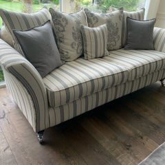 Ashford Couch Set
