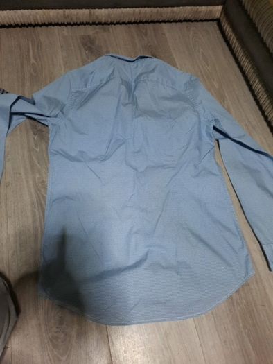 blue Tommy hilfiger shirt
