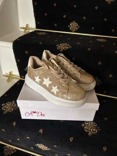 A Dee Gold Trainers uk 13 excellent condition!