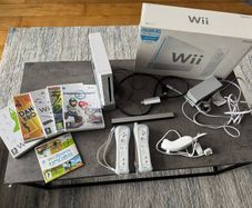Nintendo Wii Console Bundle Mario Kart Wii Sports HDMI Adapter
