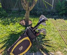 Ladies or mens golf clubs