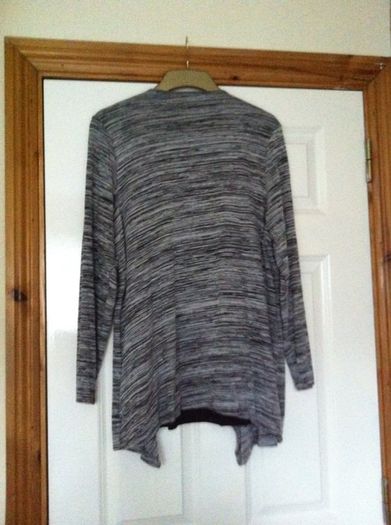 M&S 2-in-1 Top - Size 18