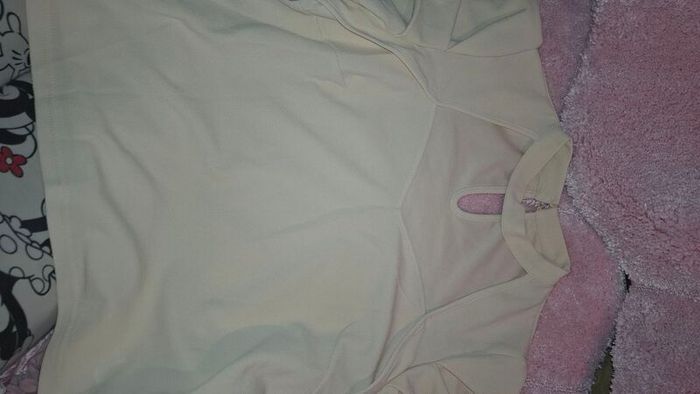 3 Tops