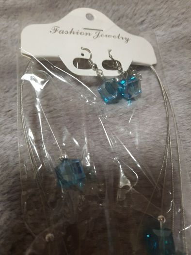 Blue crystal necklace and earring set