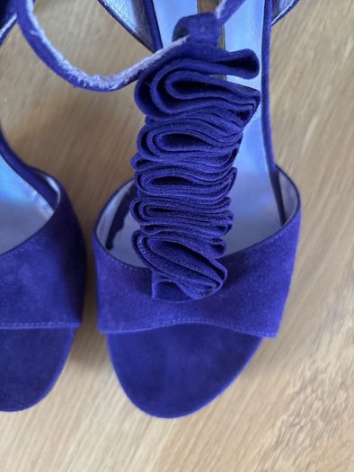 Gino Vaello Sandals - Suede - High Heel