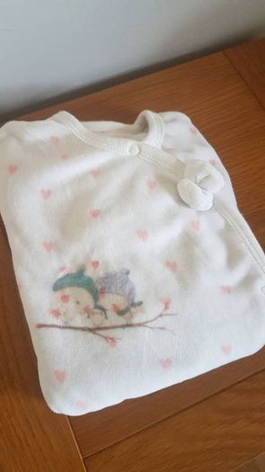3 Fleece sleepsuits