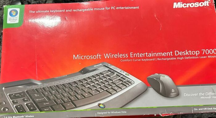 Microsoft Wireless Entertainment Desktop 7000