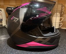 HJC i70 pink/black helmet