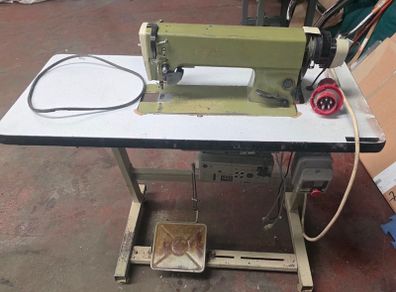 Rimoldi Industrial Sewing Machine 3 Phase Untested
