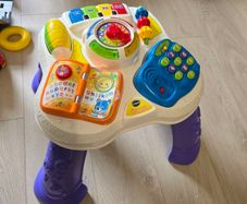 VTech Toys VTech Infant VTech Baby Play & Learn Activity Table