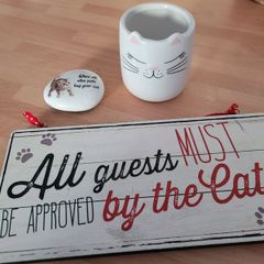 Decorations for cat lovers