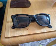 Foster Grant sunglasses - model 25070