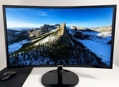Samsung 27-inch Curved Monitor