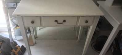 dressing table