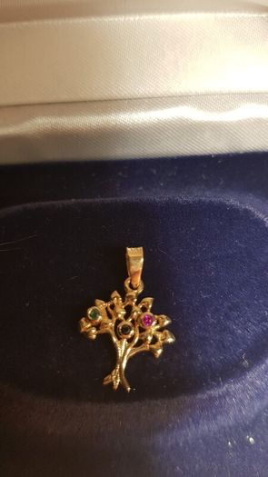 14 ct gold pendant