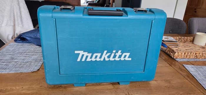 Makita cordless drill