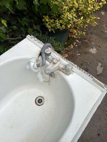 Cast Iron Bath with Taps  Good Condition
