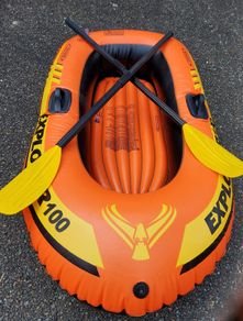 Inflatable child dinghy boat with 2 paddles