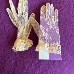 Lace Gloves