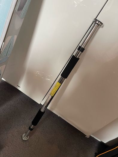 Pull up Bar with foam handles