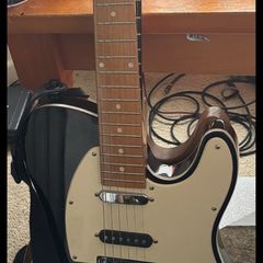 Gear4Music telecaster