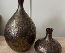 X2 Vases