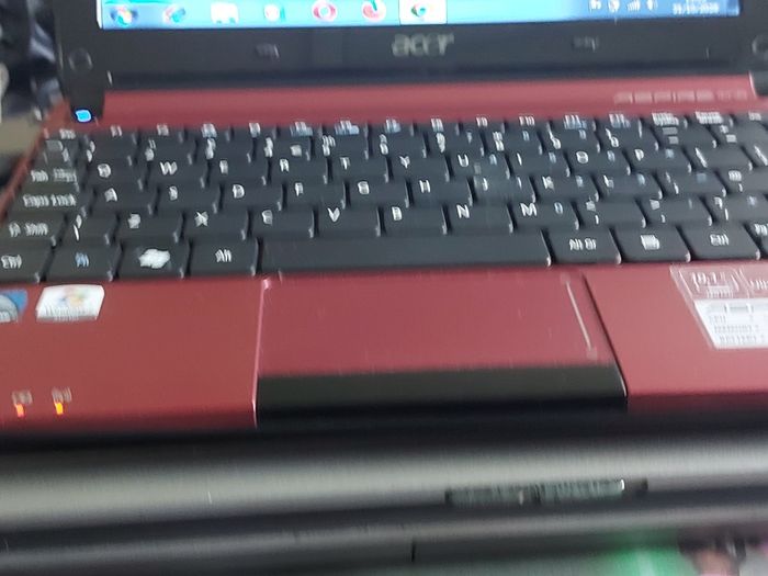 ACER Aspire One, Model D257, Intel Atom N455, 1.66GHz, 1 GB Ram, 250 GB HDD, Windows 7, 32 bit, firefox, Opera, Chrome