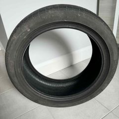 255/40R19 Good year efficient Runflat