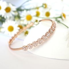 Daisy - Cubic Zirconia Pearl bangle Gold