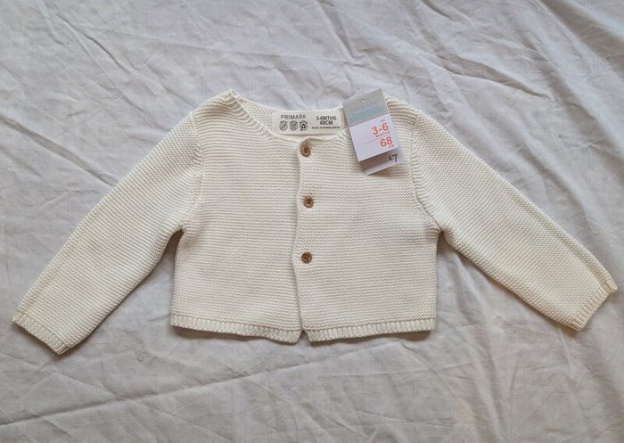 Baby cardigan ivory 3-6 months BNWT