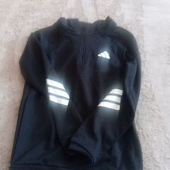sports tops