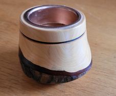 Wooden tealight holder