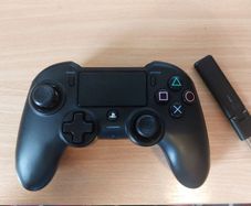 Wireless PS4 controller