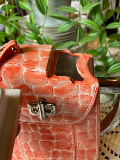 Annie Rowe collectable  tea pot
