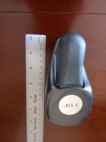 Circle paper punch