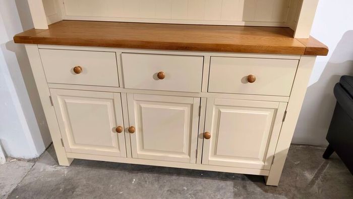 Oak Buffet Sideboard and Hutch