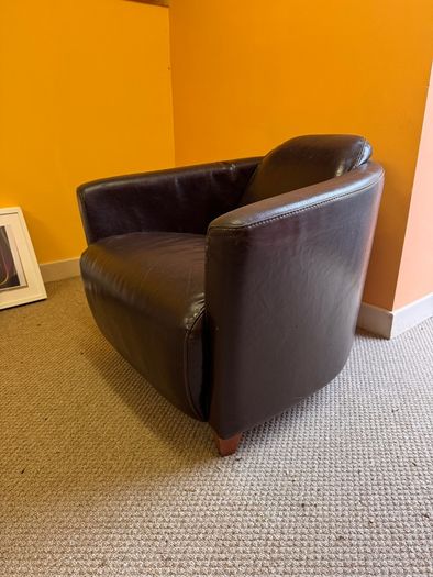 Leather Lounge Chair