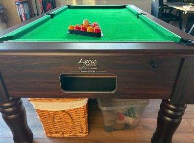 7ft Slate Bed Pool Table  Immaculate Condition