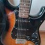 Fender Squier Affinity Stratocaster HSS Sunburst Guitar & Gig Bag Bundle Image 3