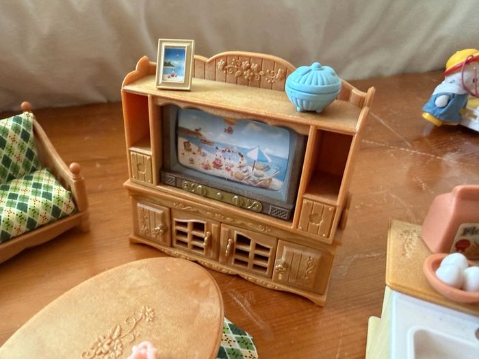 Sylvanian Families Comfy Living Room + Kitchen Island Set