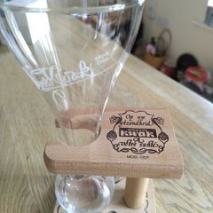Beer glass and glass holder