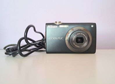 Nikon Coolpix S3000