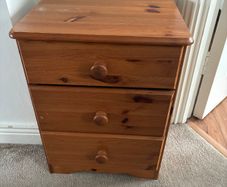 Chest of drawers