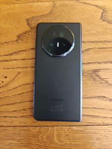 Honor Magic V5