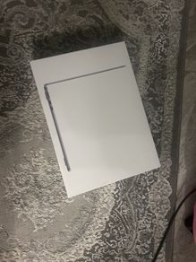 MacBook Air 2024 13.6 inch and Magic Mouse