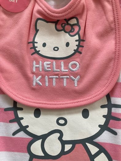 Hello Kitty Baby Outfit & Bib set