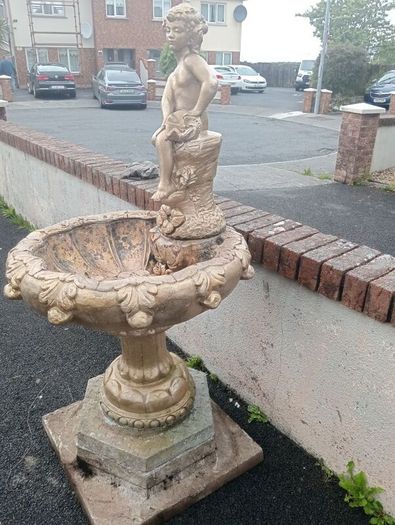 Milo concrete studio garder water fountain